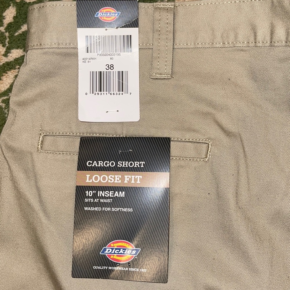 Men’s Dickie’s loose Cargo Shorts size 38 waist - Picture 3 of 5